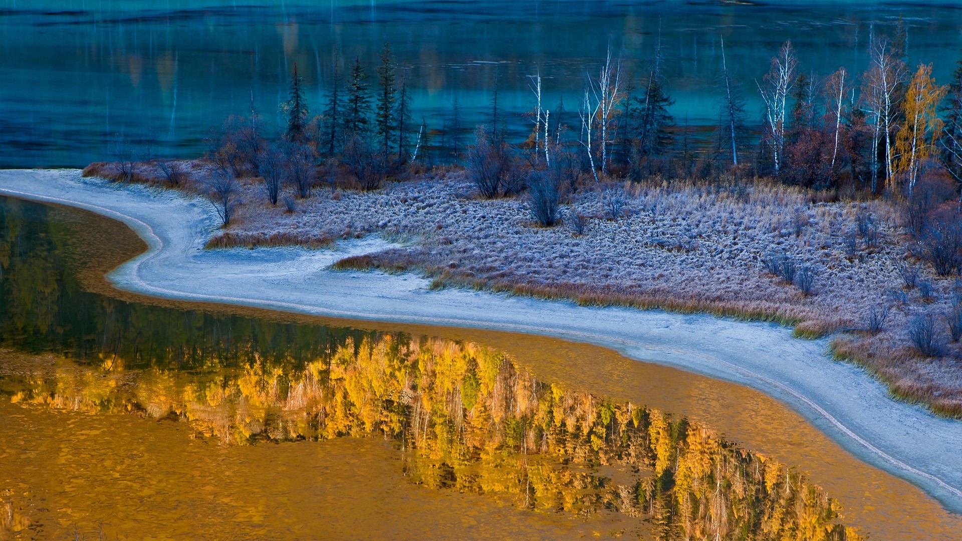 Autumn lake in Kanas National Nature Reserve, Xinjiang, China
