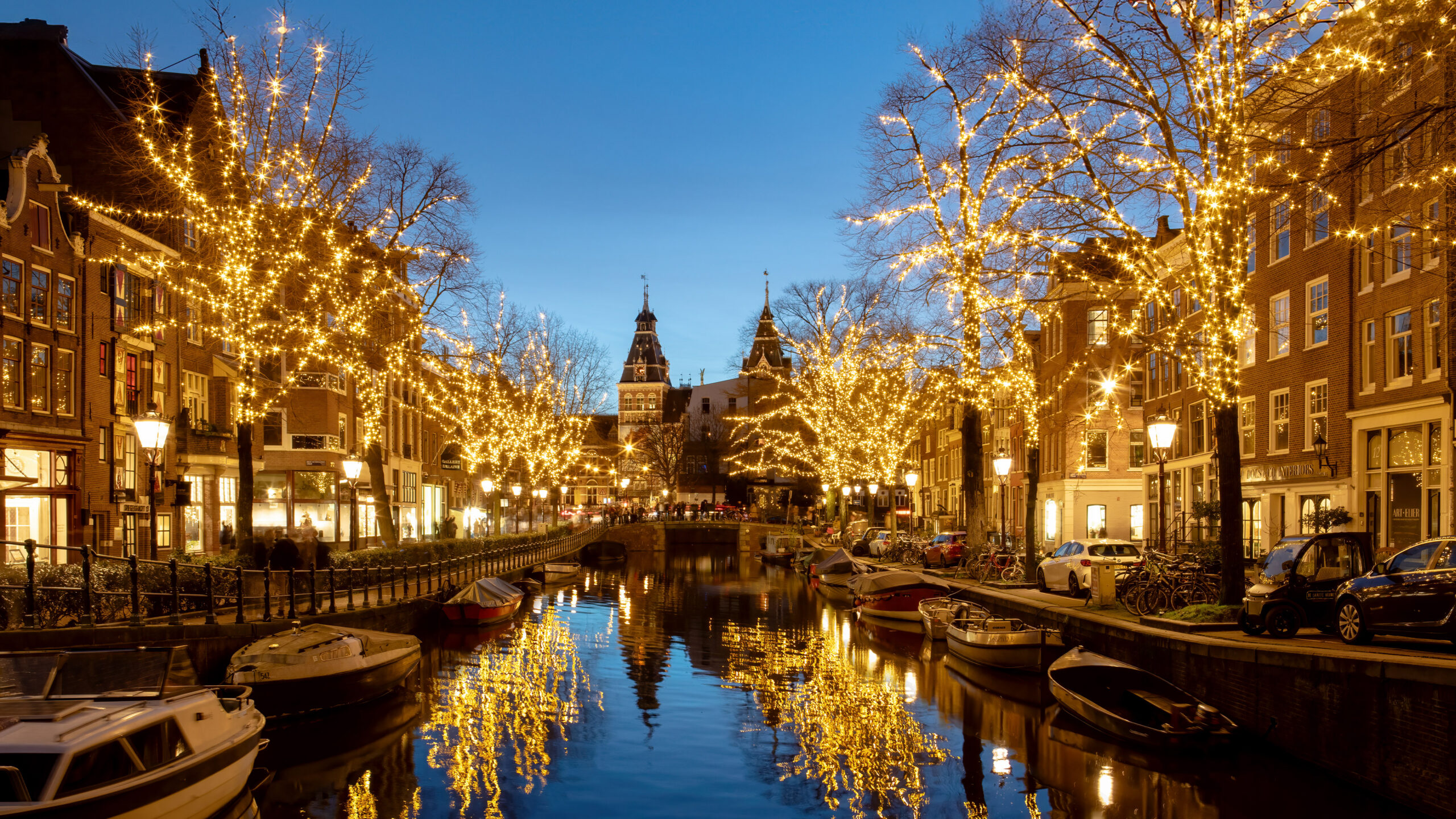 Lights on Spiegelgracht canal, Amsterdam, Netherlands