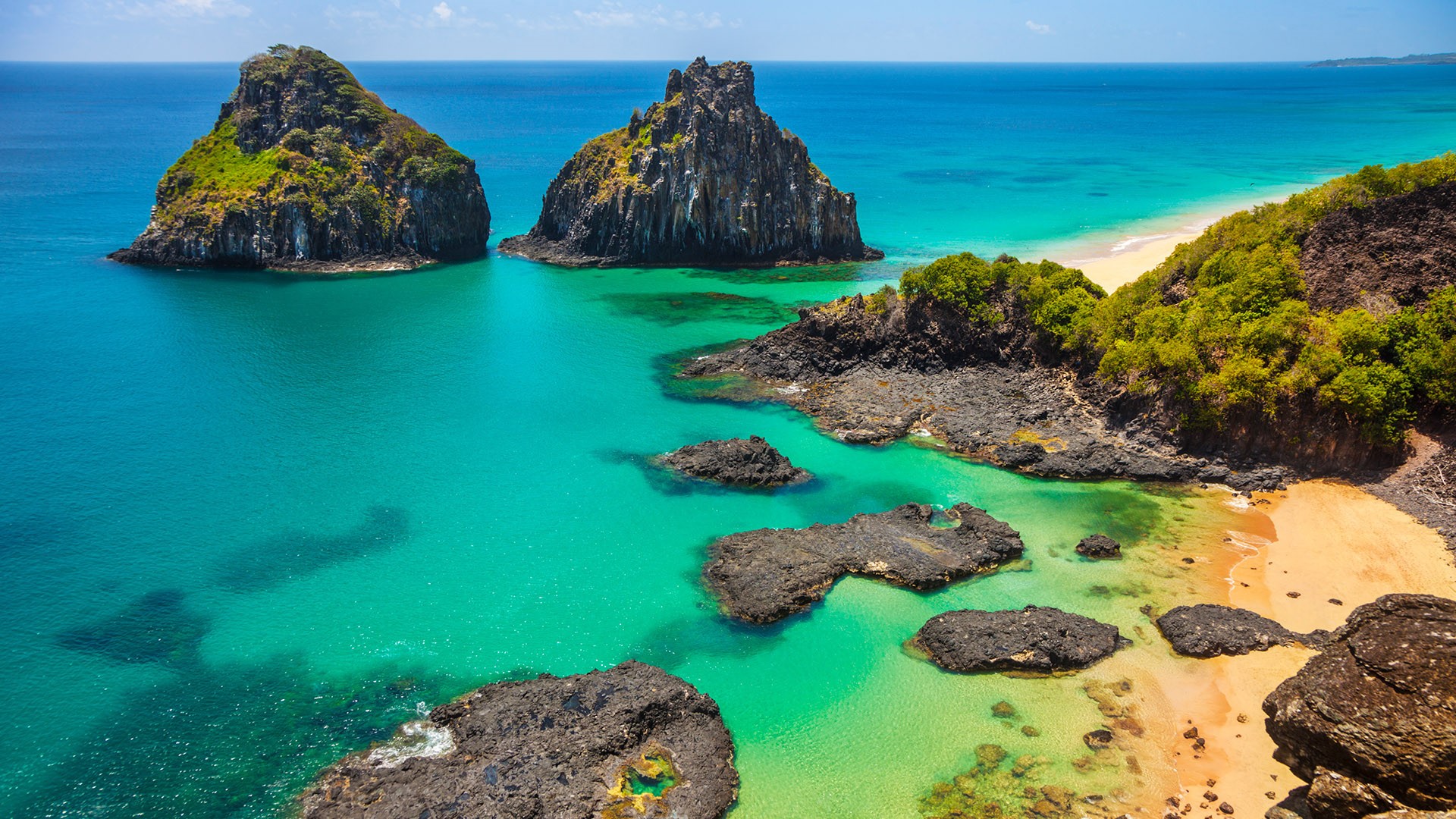 Dos Porcos Bay and Dos Irmaos Islands, Fernando de Noronha Archipelago, Pernambuco, Brazil