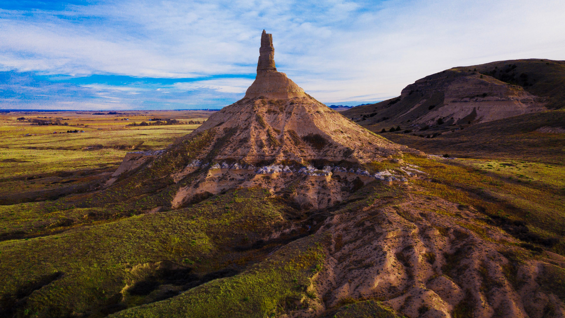 View of the historic Chimney Rock near Bayard, Nebraska, USA