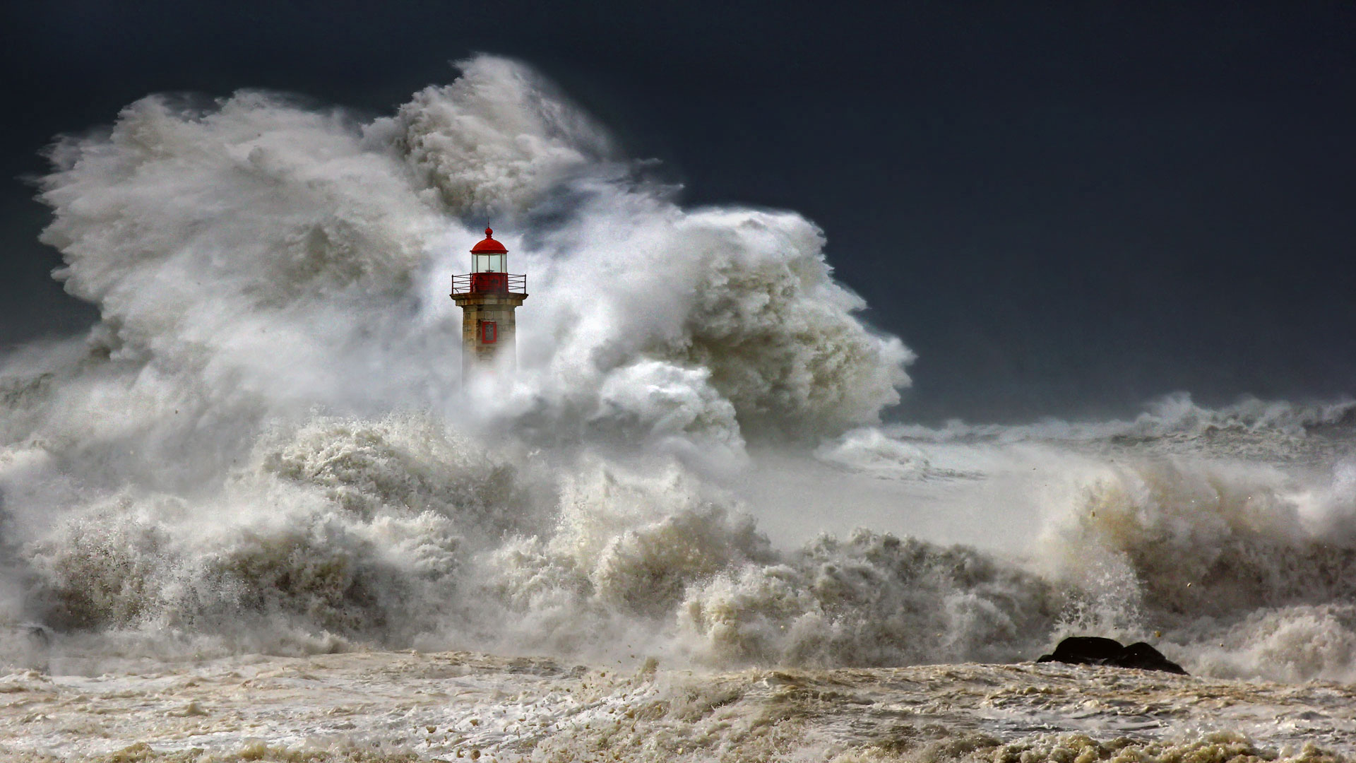 Farolim de Felgueiras, a lighthouse in Porto, Portugal